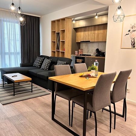 Industrial Style Apartment Bucharest Exterior photo